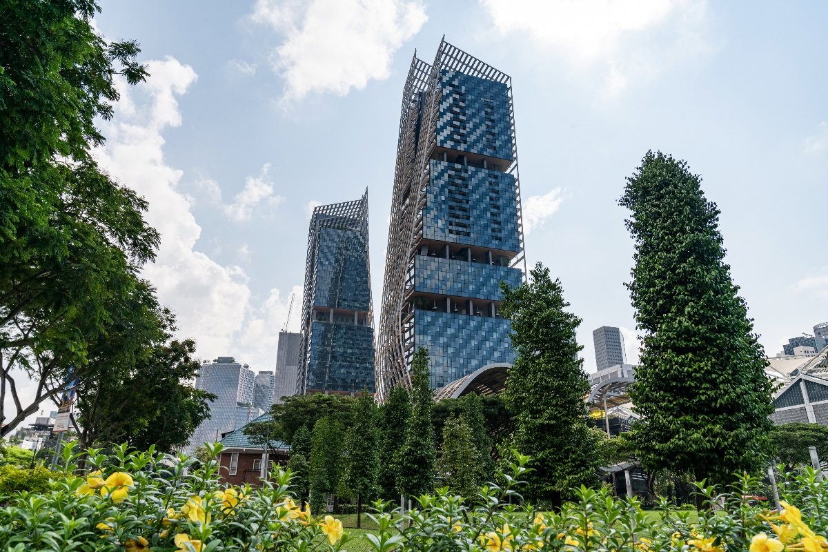 Singapore’s CDL to sell $2.75 bil office complex to cut debt